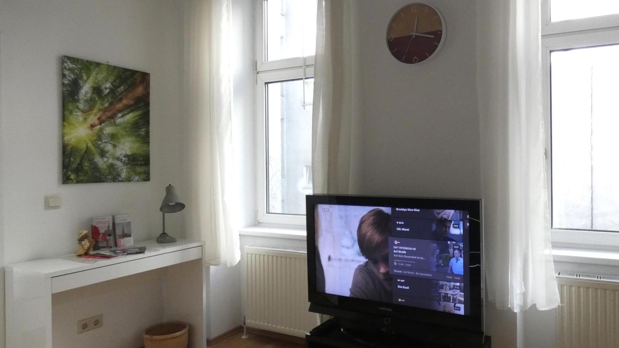 Stylish, Central 2-Room Flat Near Augarten Виена Екстериор снимка